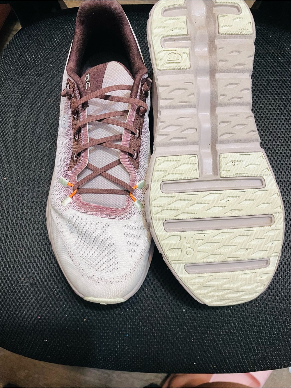 On Running Women’s White and Brown Athletic Cloud Sneakers - Picture 2 of 4